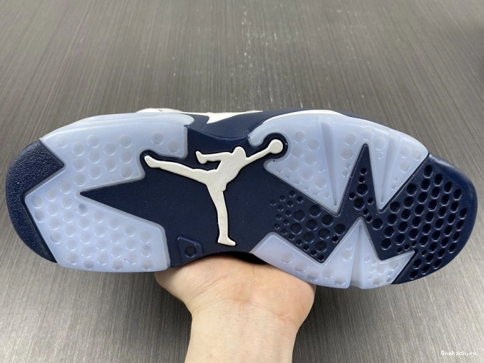 One Kick (2022) Navy Jordan CT8529-141 Retro 6 Midnight 0707